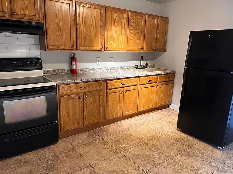 1350 Kingston St #6 — Photo 12