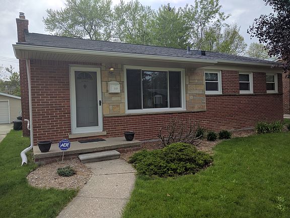 3rd image of 1448 Haynes Ave