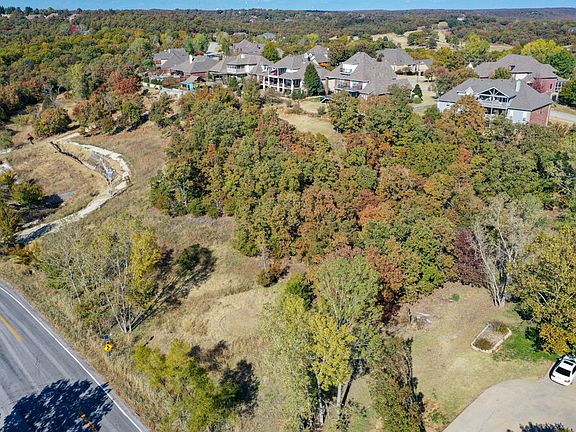 Incredible site for your luxury home along E. Old North Road in Sand Springs, OK.