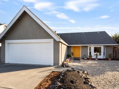 404 Casa Verde Circle, Petaluma, CA, 94954