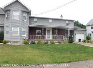 403 2nd St, Blakely, PA 18447