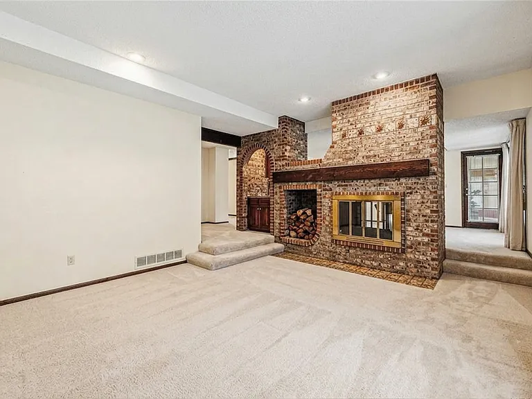 4755 S Helena Way — Photo 9