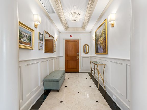 3rd image of 1 Harbour Place #4F