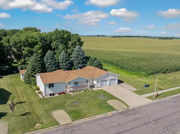1315 Adams Ave, Fairmont, MN 56031