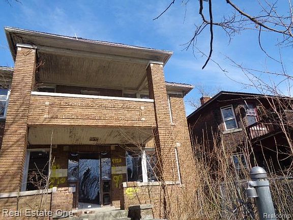 3rd image of 9928 Belleterre St