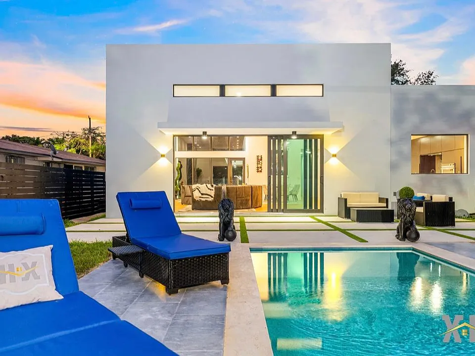 135 NW 45th St