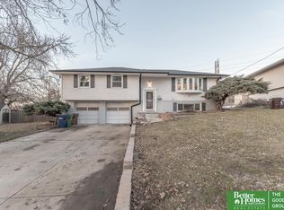 1400 Potter Rd, Bellevue, NE 68005