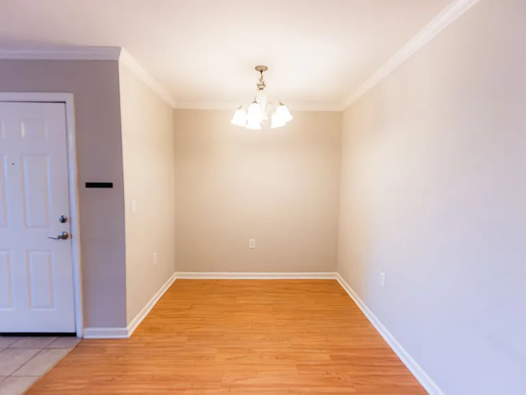 3712 Cotswold Ave #B — Photo 6