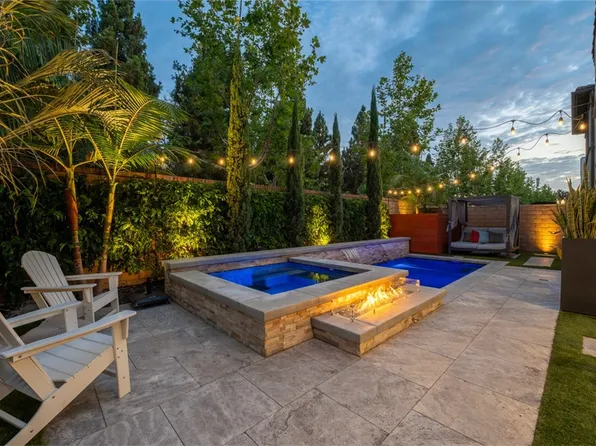 2010 Rembrandt, Santa Ana, CA 92704