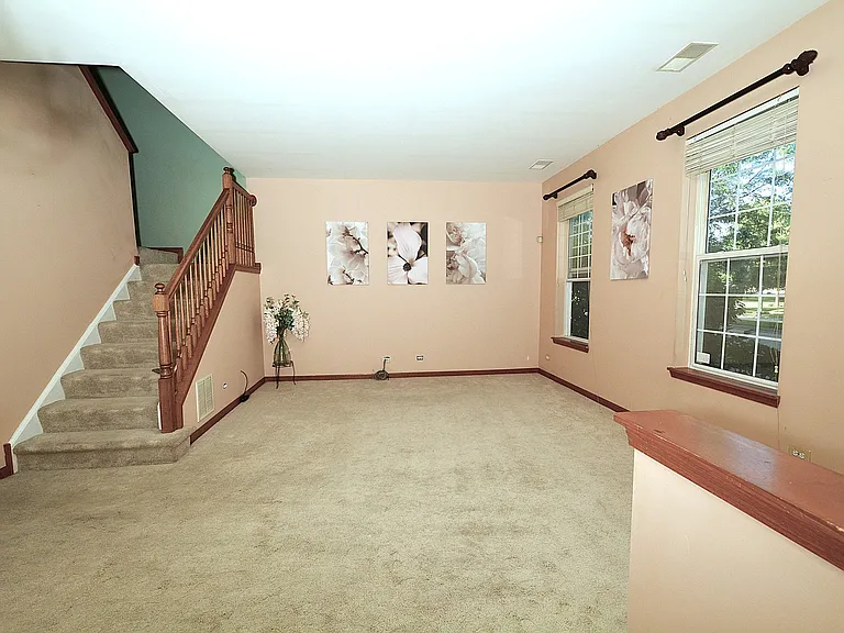 2460 Georgetown Cir — Photo 6