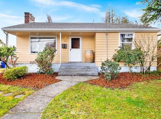 3263 S 137th St, Seattle, WA 98168