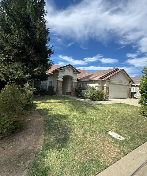 2718 E Darlington Ct — Photo 3