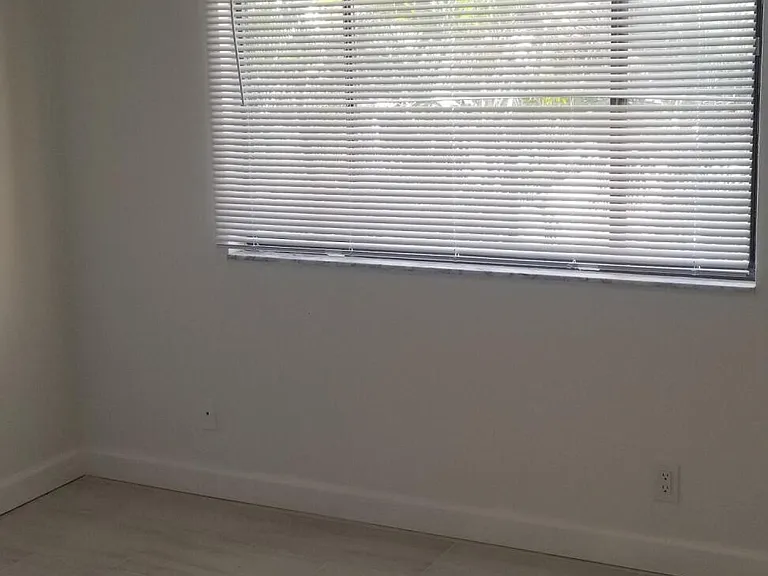 139 Sparrow Dr #3G — Photo 7