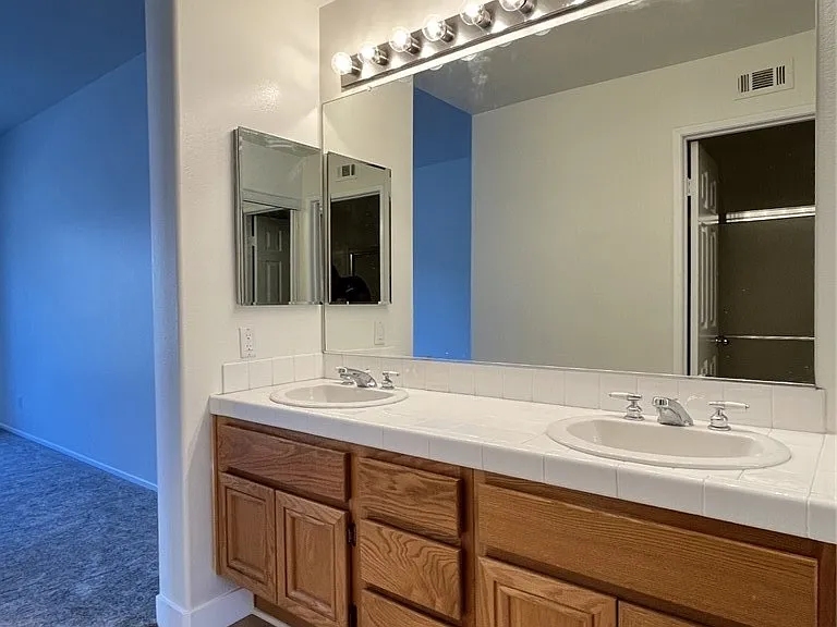6 Mansera Pl — Photo 16