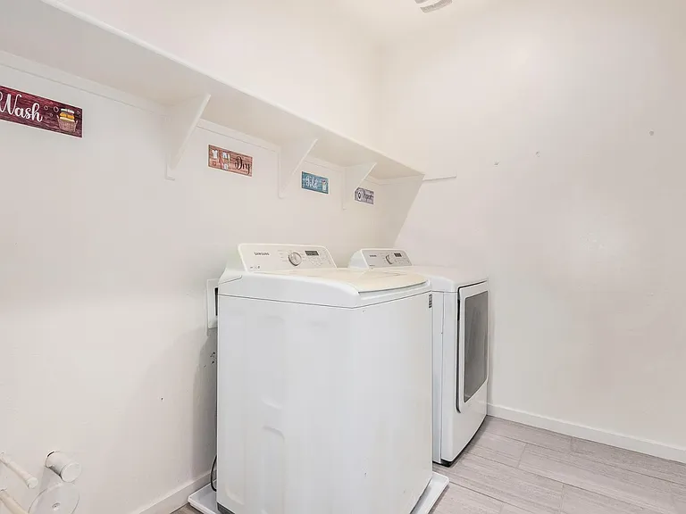 11022 W Levi Dr — Photo 26