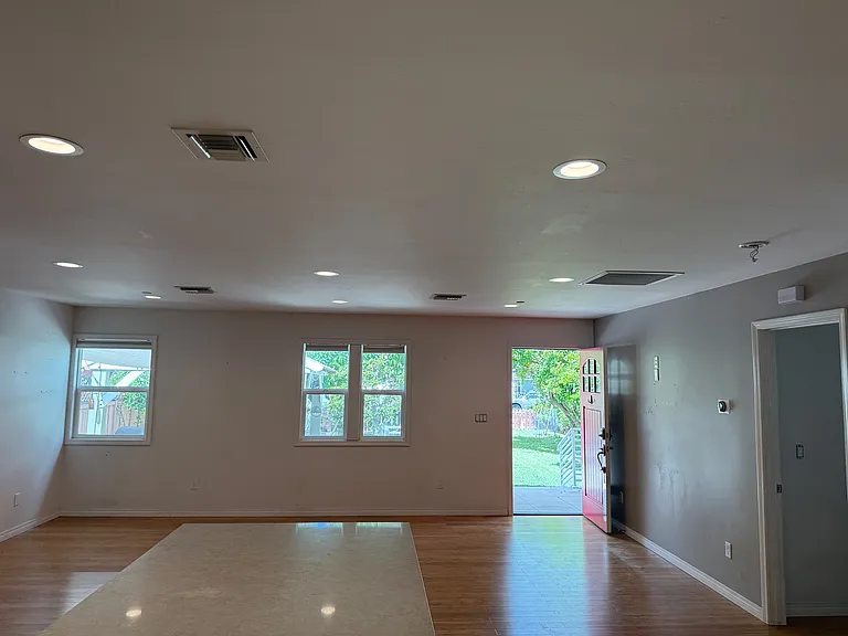 130 N Lincoln Ave — Photo 11