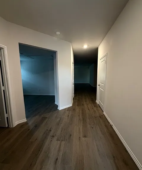1320 Stuarts Forest Dr — Photo 2