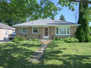 90 Dunkirk Dr, Saint Thomas, ON N5R 1S3