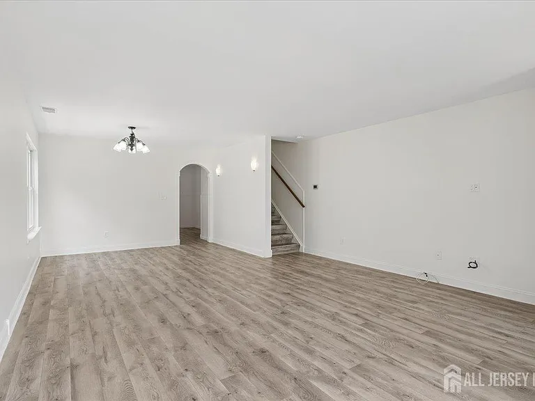 155 Emerson St #155 — Photo 4