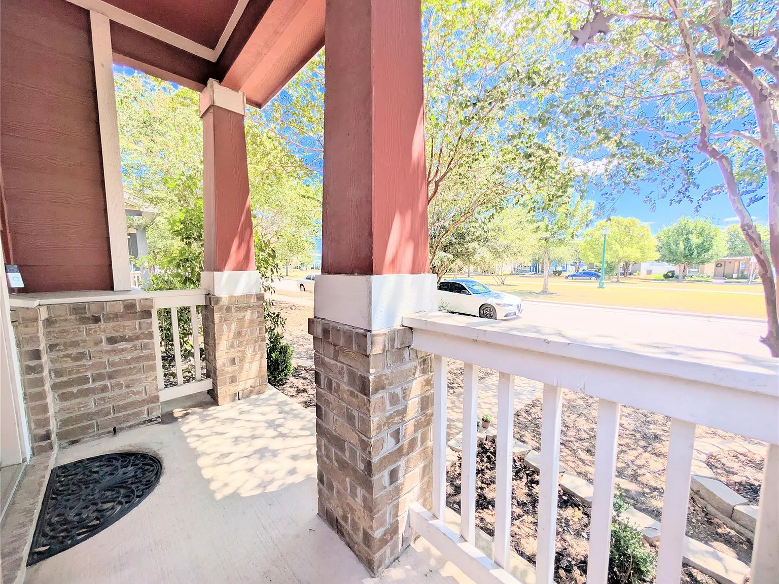 3 bed, 2.5 bath, 1681 sqft, $2,095 — Photo 4