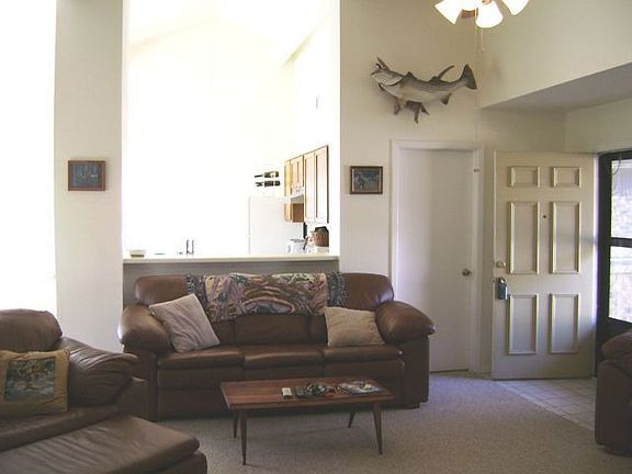 5th image of 2706 S Belgravia Dr