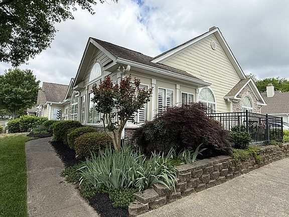 3rd image of 825 Browns Ln #603