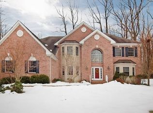 9 Brentwood Ct, Warren, NJ 07059