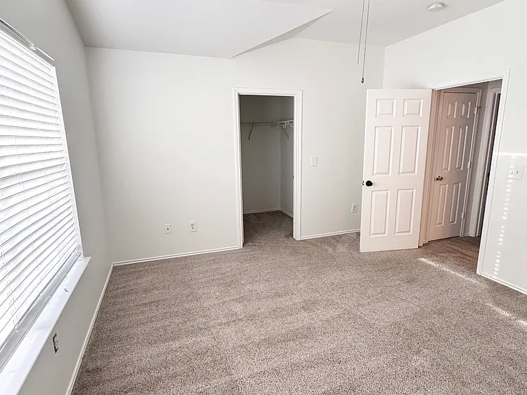 4214 Loring Park — Photo 11