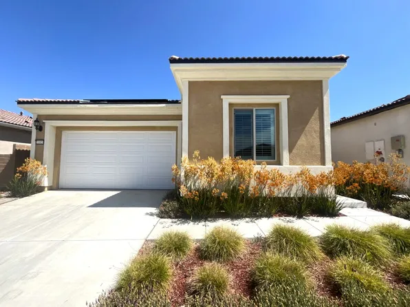 11918 Greenpeak St, Corona, CA 92883