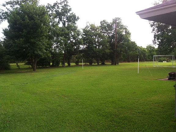 4th image of 456 Berry Dr