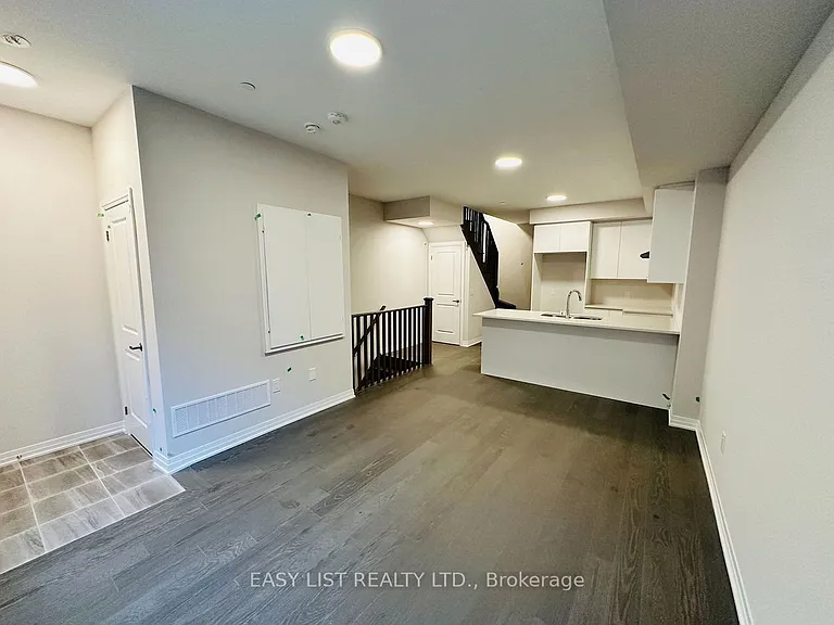 11 Baynes Way #12 — Photo 29