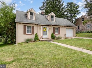 17 Ridgeway Dr, York, PA 17404