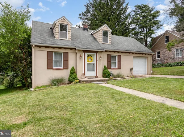 17 Ridgeway Dr, York, PA 17404