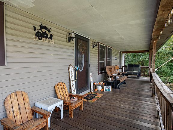 4th image of 18490 Township Road 428