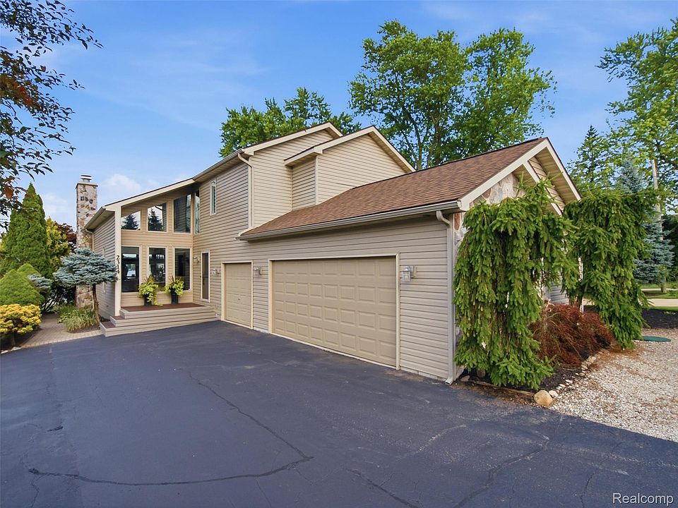 2314 N Duck Lake Rd, photo 2