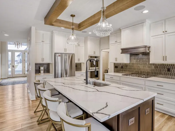 4998 Beach St NE, Prior Lake, MN 55372
