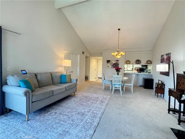 2512 E Willow St Unit 205, Signal Hill, CA 90755