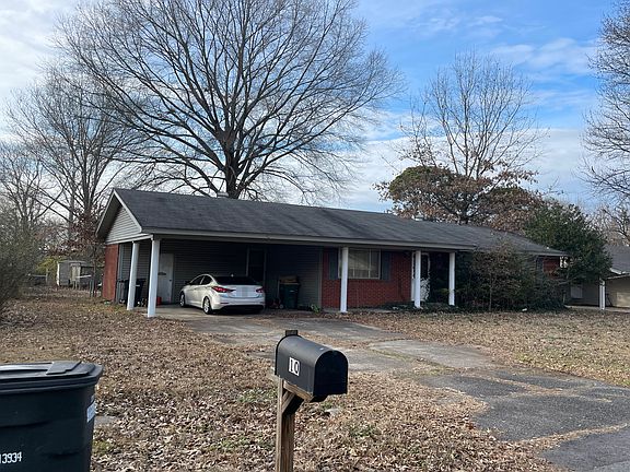 3rd image of 10 Deerfield Dr