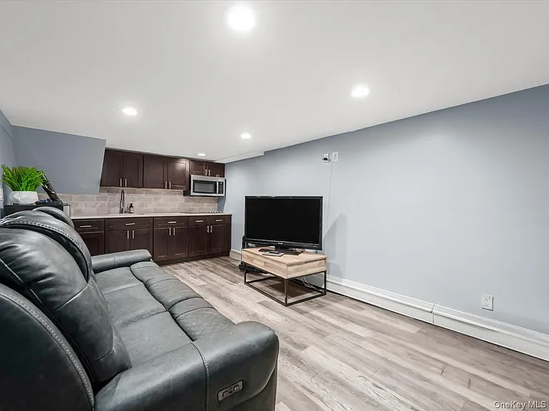 434 N Alleghany Ave — Photo 5
