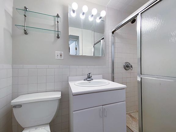 5th image of 216 E 85th St #3BB