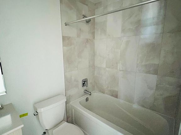 5th image of 740 Whitlock Ave #109