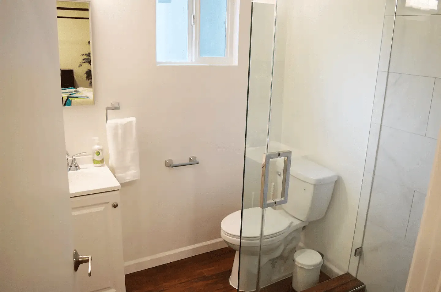 Studio, 450 sqft, $2,350 — Photo 4