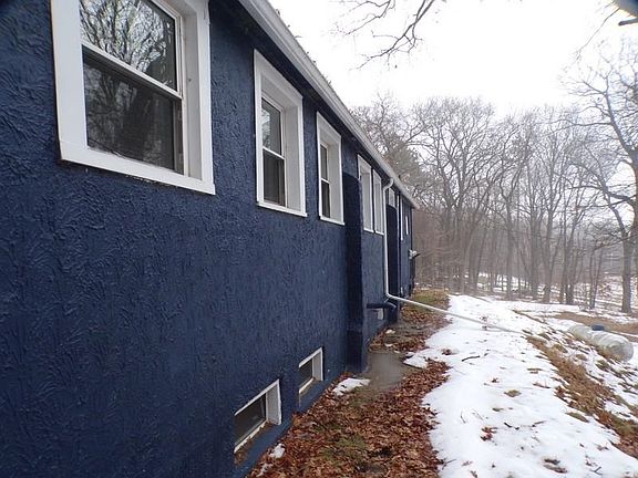 2nd image of 3897 Sand Rd