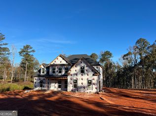 677 Giles Rd, Forsyth, GA 31029