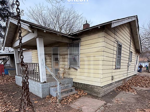 2nd image of 1028 E Garfield Ave