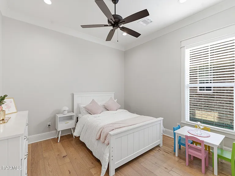 102 Harvest Creek Ln — Photo 29