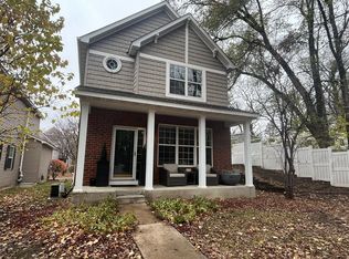 222 Harrison Ave N, Hopkins, MN 55343