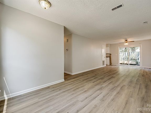 2nd image of 5216 Farm Pond Ln