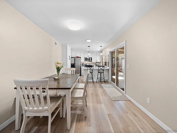 4th image of 10124 Three Oaks Way