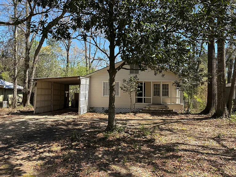 709 S Olive St — Photo 1